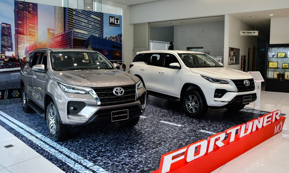 fortuner-2.4at_15