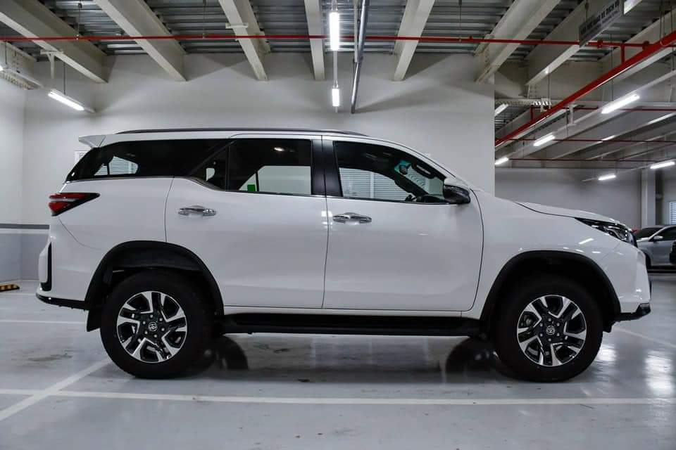 fortuner-legender_59