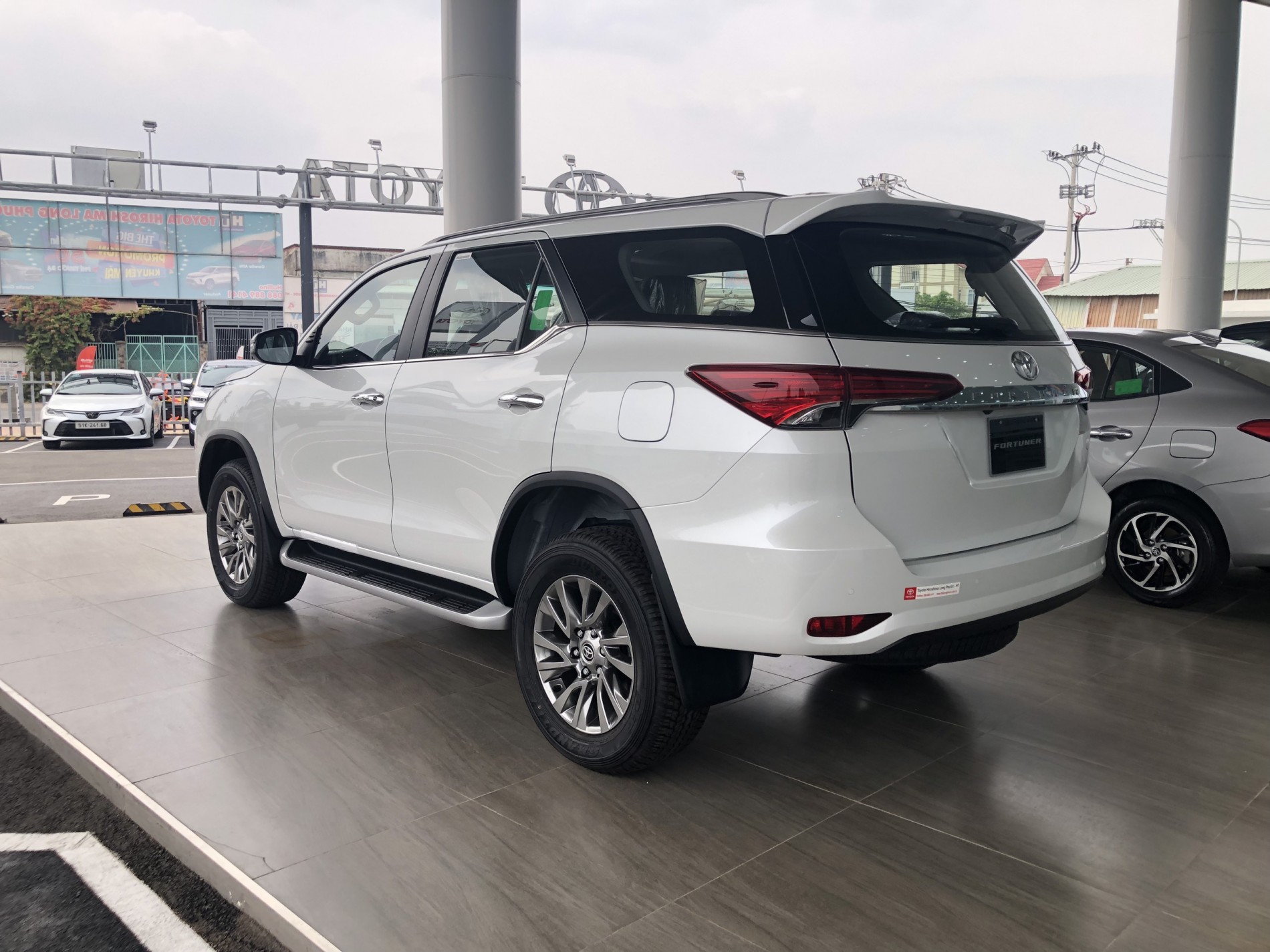 fortuner-may-xang-17