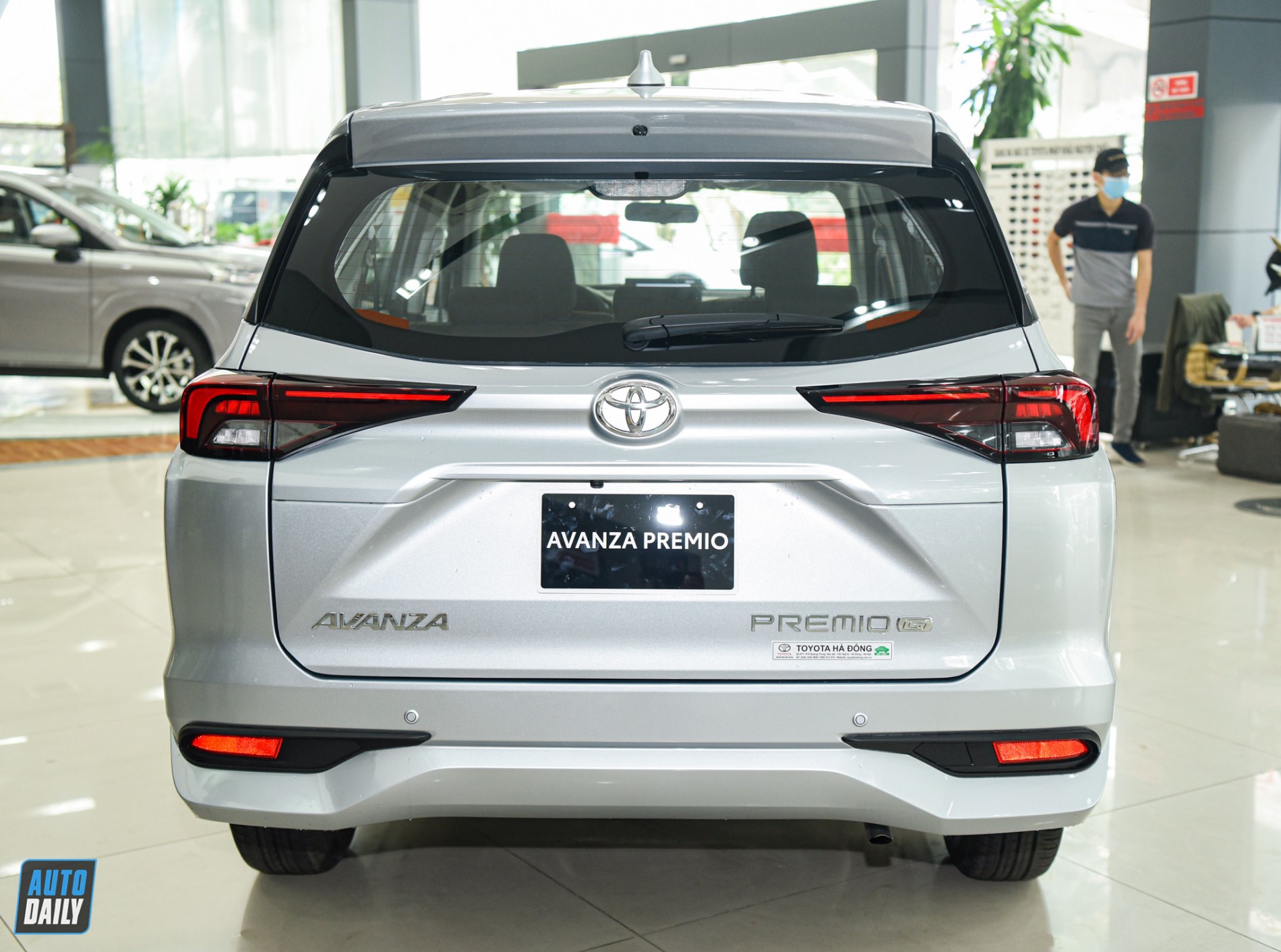 toyota-avanza-10